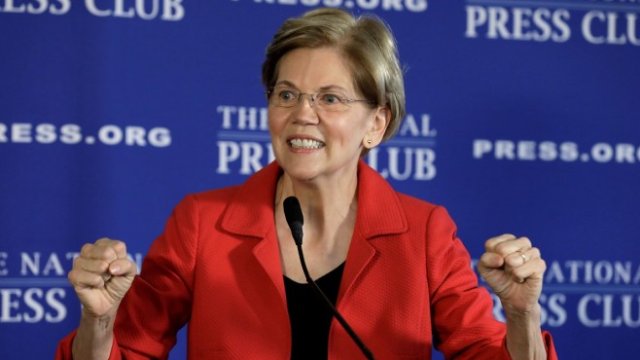<p>
	Сенаторът от демократите Елизабет Уорън. <em>Снимка: Ройтерс</em></p>
