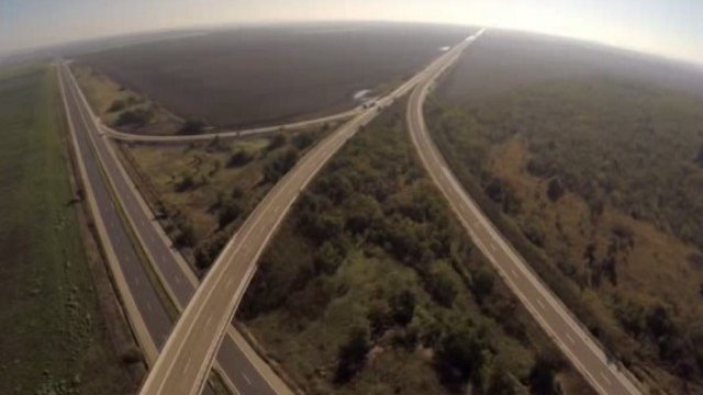 Анализатор: Цената на бензина през лятото може да е под 2 лева