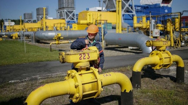 <p>
	Газово съоръжение до украинския град Стрий. <em>Снимка: Ройтерс</em></p>
