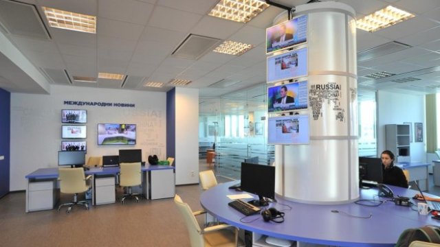 <p>
	Нюзрумът на &quot;Нова телевизия&quot;. Снимка:&nbsp;Нова телевизия</p>
