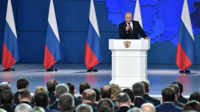 <p>
	Владимир Путин по време на обръщението си&nbsp;към Федералното събрание. <em>Снимка: Ройтерс</em></p>
