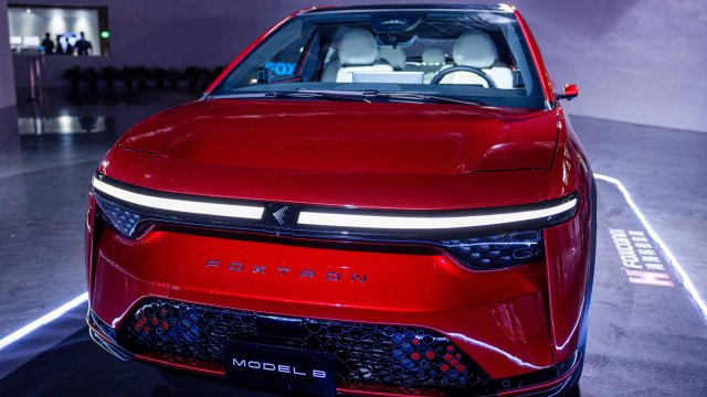 Електрическият Model B на тайванската Foxconn. Снимка: Bloomberg L.P.