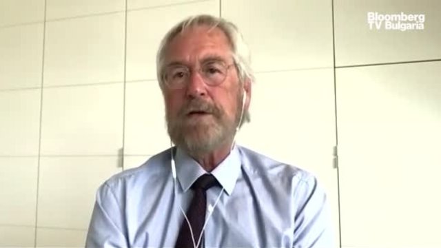 Петер Прат: ЕЦБ е между риска от инфлация и риска за растежа