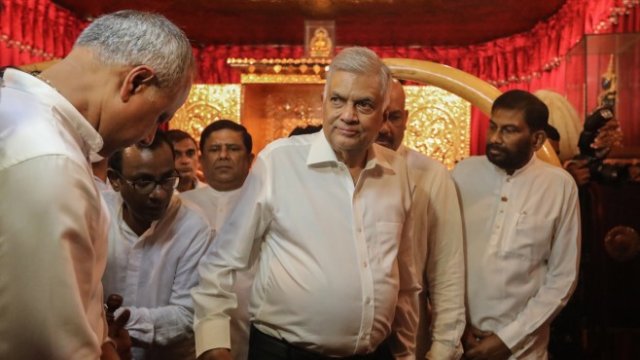 <p>
	Новоизбраният президент. <em>Снимка: EPA/CHAMILA KARUNARATHNE</em></p>
