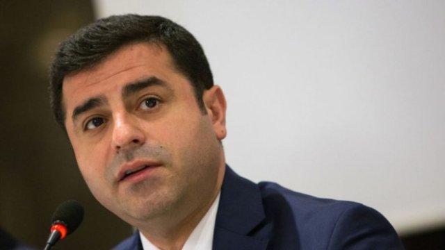 <p>
	Селяхаттин Демирташ. <em>Снимка: Kerem Uzel/Bloomberg</em></p>
