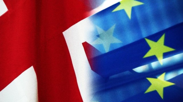 <p>
	<em>Илюстрация: Bloomberg</em></p>
