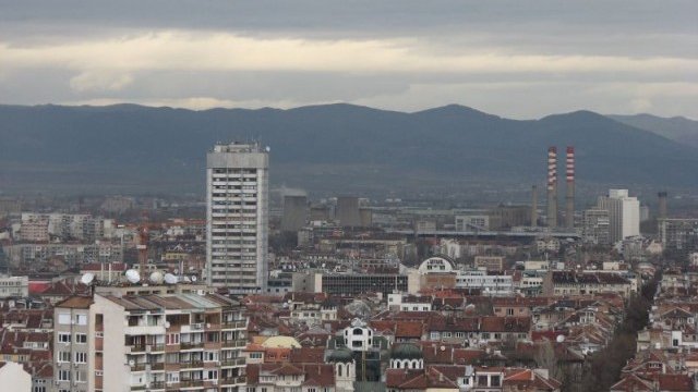 <p>
	Най-високи остават средните цени на жилищата в София-град. <em>Снимка: Investor.bg</em></p>
