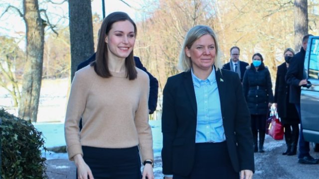 <p>
	Премиерите на Финландия (вляво) и на Швеция. <em>Снимка: EPA/MAURI RATILAINEN</em></p>
