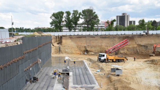 <p>
	<em>Снимка на изкопът на Синерджи Тауър от 30 май 2019 г. в 17 ч., публикувана от Маркан Холдинг АД.</em></p>
