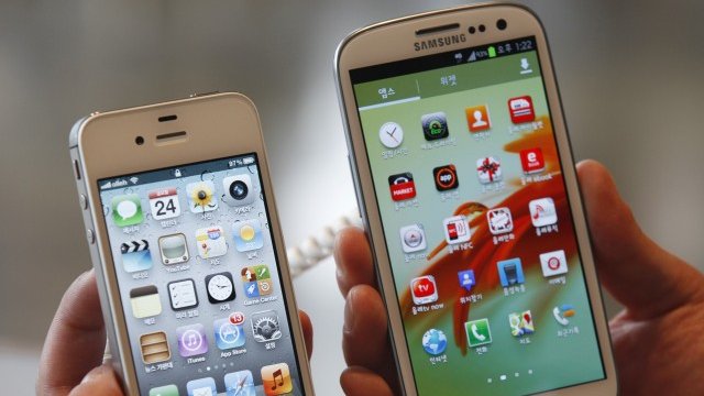 <p>
	Ако се вземат предвид годишните печалби на 500-те най-големи компании в света, Apple (41,7 млрд. долара) ще бъде надминат само от петролния гигант Exxon Mobil. <em>Снимка: Ройтерс</em></p>
