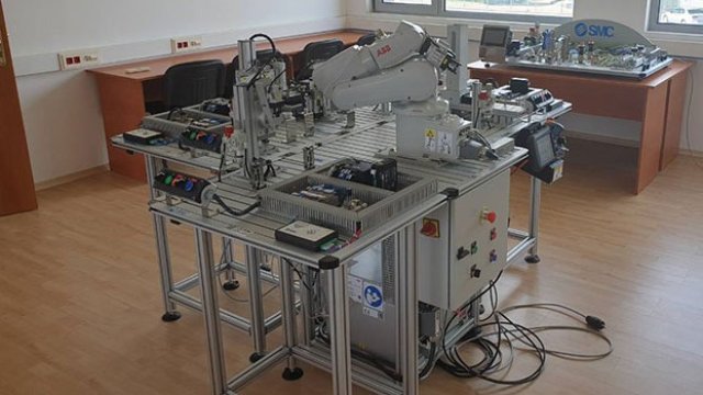 <p>
	<em>Снимка: Център за обучение на &quot;Тракия индустриална зона&quot;</em></p>
