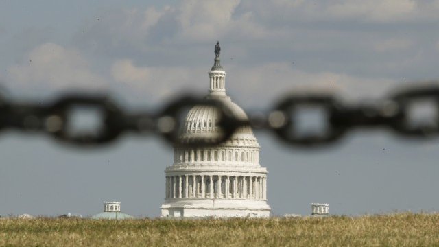 Какво се случва, когато спре американската бюрокрация?