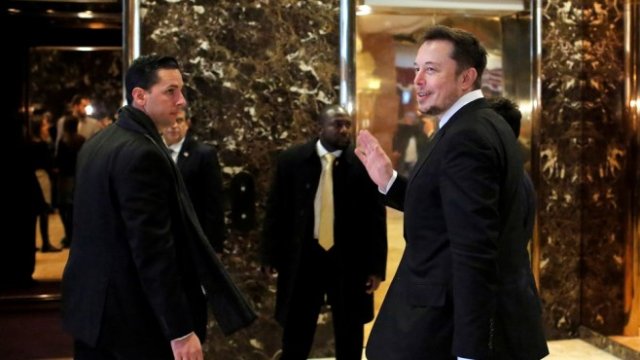 <p>
	Илон Мъск<em>. Снимка: архив Ройтерс</em></p>
