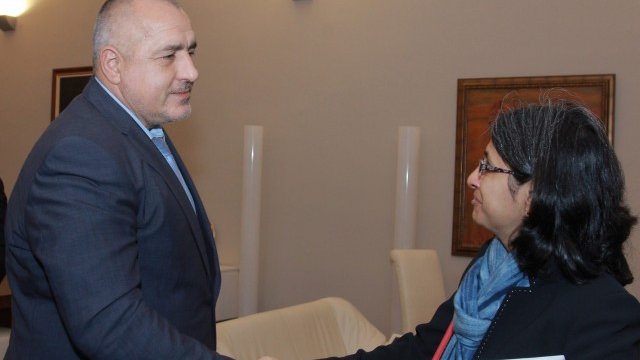 <p>
	Бойко Борисов и Мамта Мурти. <em>Снимка: правителствена пресслужба</em></p>

