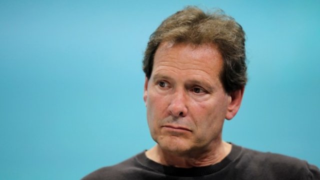 <p>
	Дан Шулман. <em>Снимка: Архив Ройтерс</em></p>
