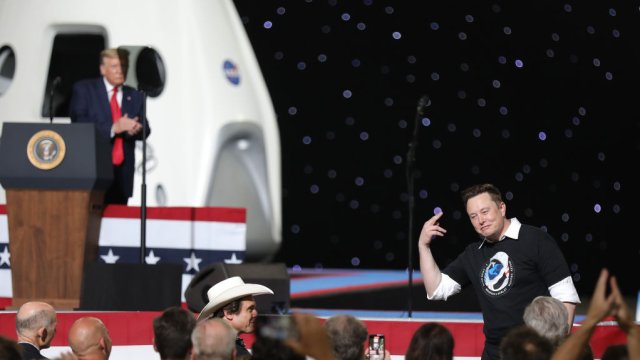 Доналд Тръмп и Илон Мъск по време на събитие на SpaceX през 2020 г. Снимка: Joe Raedle/Getty Images