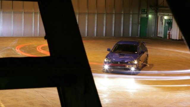 <p>
	<em>Lancer Evolution X FQ-400. Снимка: Mitsubishi </em></p>
