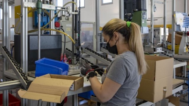 <p>
	<em>Спрямо същия период 2020 г. цените в еврозоната са нагоре с 21,9 на сто, докато тези в ЕС &ndash; с 21,7 на сто, сочат данните на Евростат. Снимка: Francesca Volpi/Bloomberg</em></p>
