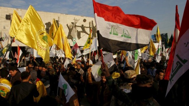 <p>
	Протест срещу екзекуцията на шиитския духовник <em>Снимка: архив Ройтерс</em></p>
