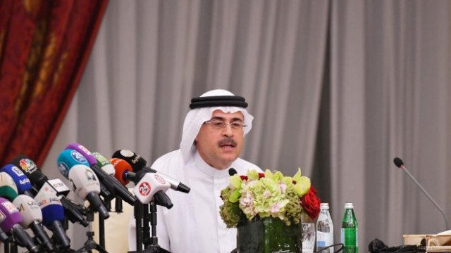 <p>
	<em>Амин Насър по време на днешната пресконференция. Снимка: Ройтерс</em></p>
