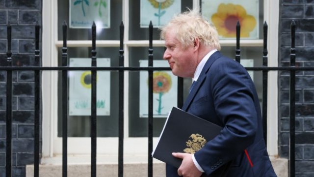 Джонсън се извини на парламента за Партигейт