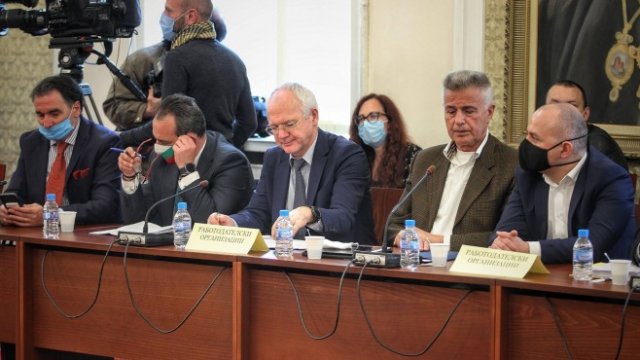 <p>
	<em>Представители на работодателските организации дискутираха Плана за възстановяване в Народното събрание. Снимка: Димитър Кьосемарлиев, Investor Media Group</em></p>

