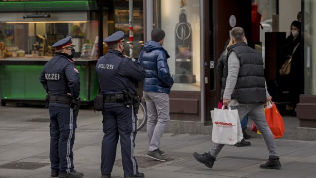 <p>
	<em>&nbsp;Снимка: EPA/CHRISTIAN BRUNA</em></p>
