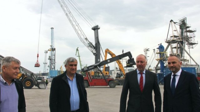 <p>
	<em>Снимки: Министерство на транспорта</em></p>
