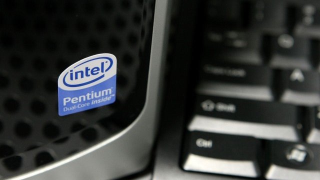 <p>
	Отчетът на Intel ще бъде показателен за цялата индустрия. <em>Снимка: Getty Images News</em></p>
