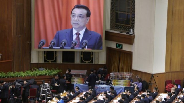 <p>
	Китайската комунистическа партия категорично отхвърля идеята за мащабна приватизация на държавните компании за момента. <em>Снимка: Ройтерс</em></p>
