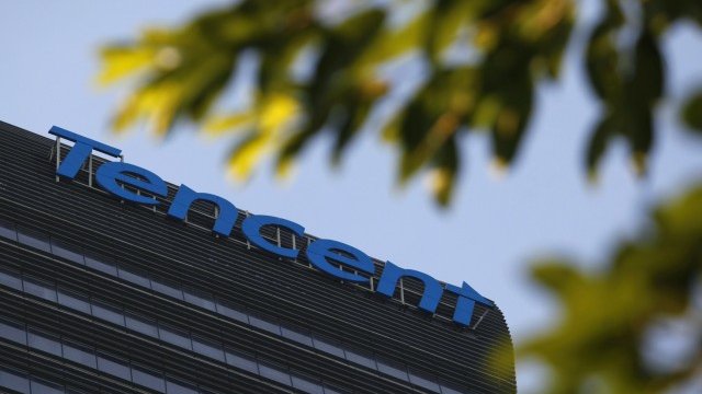 <p>
	Чрез добрата комбинация от услуги и успеха на онлайн игрите си Tencent си оставя&nbsp; място за рискове и нови услуги. <em>Снимка: Ройтерс</em></p>
