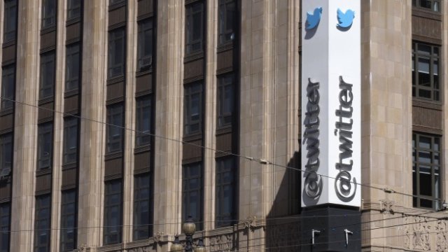 <p>
	<em>Снимка: EPA/JOHN G. MABANGLO</em></p>
<p>
	&nbsp;</p>
