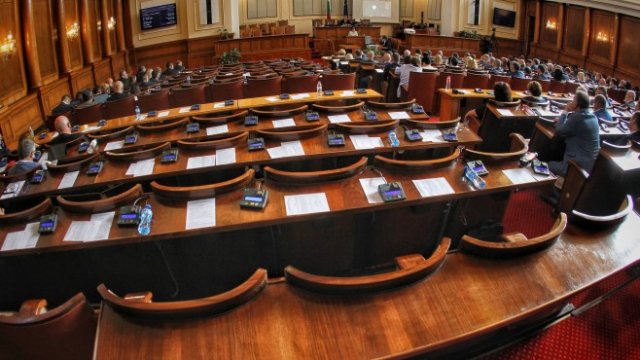 <p>
	<em>Снимки: Димитър Кьосемарлиев, Investor Media Group</em></p>
