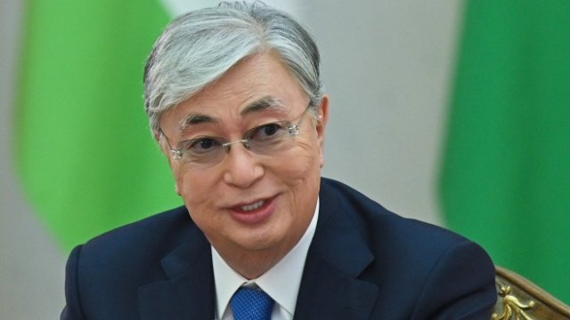 <p>
	Президентът Токаев. <em>Снимка: EPA/EVGENY BIYATOV/SPUTNIK/KREMLIN POOL</em></p>
