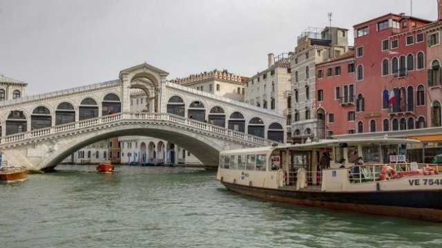 <p>
	<em font-size:="" pt="" style="color: rgb(102, 102, 102); font-family: ">Снимка: Francesca Volpi/Bloomberg</em></p>
