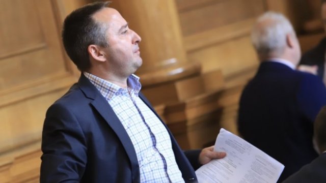 <p>
	Момчил Иванов. <em>Снимка: БГНЕС</em></p>
