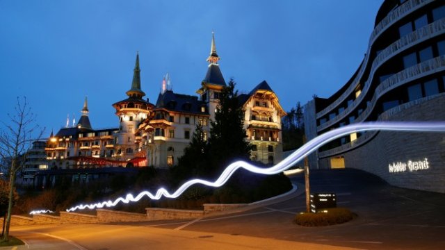 <p>
	Луксозният хотел&nbsp;Dolder Grand в Цюрих, Швейцария. <em>Снимка: Ройтерс</em></p>
