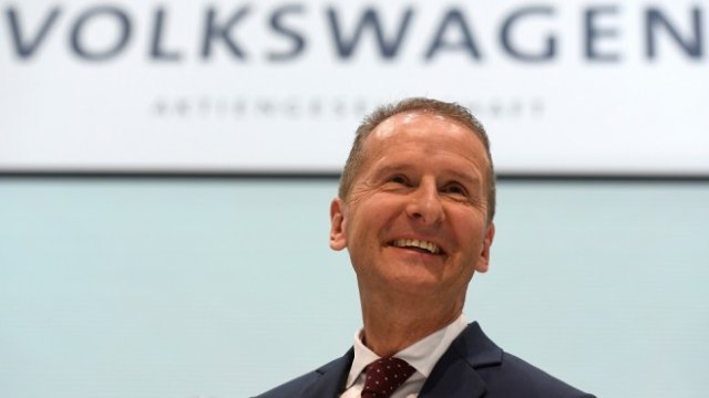 <p>
	Новият изпълнителен директор на Volkswagen Херберт Дийс. <em>Снимка: Архив Ройтерс</em></p>
