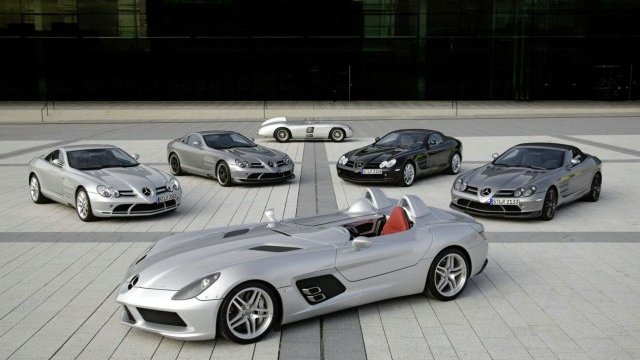 <p>
	Суперколите на компанията - Mercedes-Benz SLR McLaren Stirling Moss, 300 SLR, SLR Coup&eacute;, SLR 722 Edition, SLR Roadster, SLR Roadster 722 S.<em> Снимка:&nbsp; </em><em>Mercedes-Benz</em></p>
