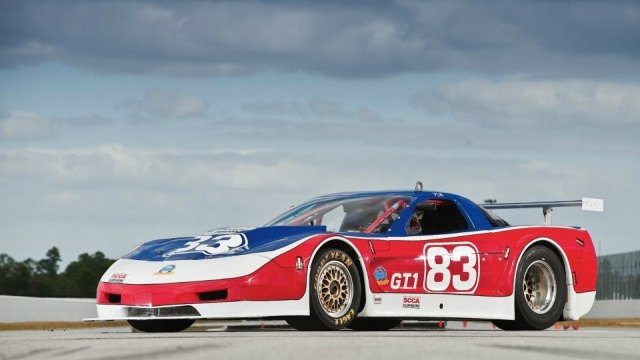 <p>
	Продаденият за&nbsp;&nbsp;275 000 долара&nbsp;Chevrolet Corvette Riley &amp; Scott. Снимка:&nbsp;RM Auctions</p>
