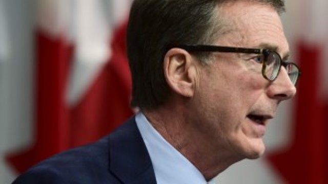 <p>
	Гуверньорът на Канадската централна банка Тиф Маклем.&nbsp;<em>Снимка: Sean Kilpatrick/Canadian Press/Bloomberg</em></p>
