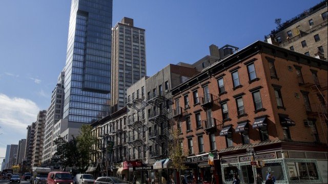 <p>
	Горната част на Ийст Сайд в Манхатън дълго време се считаше за най-престижния квартал в Ню Йорк. <em>Снимка: Ройтерс</em></p>

