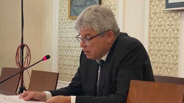 Станимир Михайлов по време на изслушването му в здравната комисия на Народното събрание. Снимка: БГНЕС/ЯНА ГАЛАНОВА