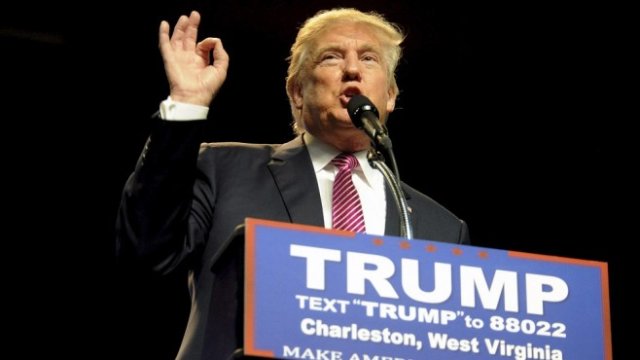 <p>
	Доналд Тръмп по време на кампанията си през 2016 г. <em>Снимка: Архив Ройтерс</em></p>
