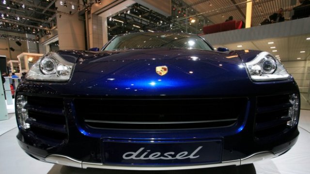 <p>
	Американците си падат по големи и мощни джипове. <em>Снимка: Ройтерс</em></p>
