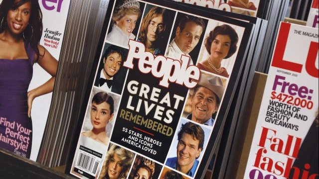 <p>
	Time Warner вече няма да издава вестници и списания. <em>Снимка: Ройтерс</em></p>
