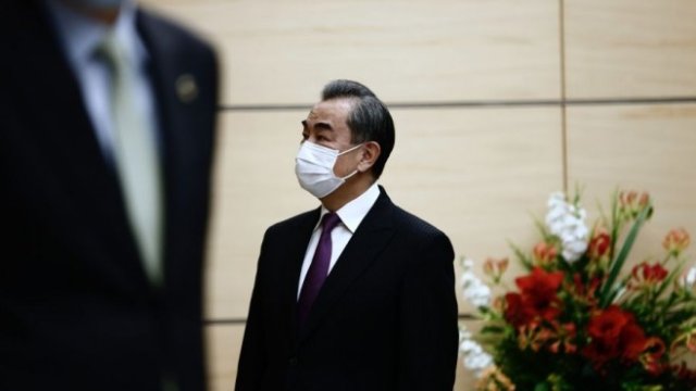 <p>
	Външният министър на Китай Уън И. <em>Снимка: Behrouz Mehri/Bloomberg</em></p>
