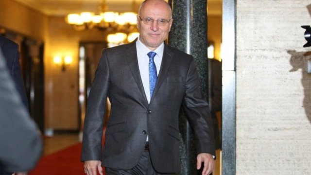 <p>
	Управителят на БНБ Димитър Радев. С<em>нимка: Димитър Кьосемарлиев, Investor Media Group</em></p>
