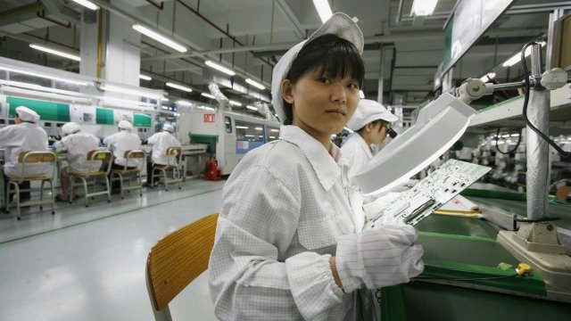 <p>
	Foxconn е най-големият&nbsp;доставчик на електронна продукция в света.&nbsp;<em>Снимка: Ройтерс</em></p>
