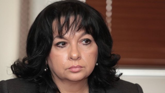 <p>
	Енергийният министър Теменужка Петкова. <em>Снимка: Investor.bg</em></p>
